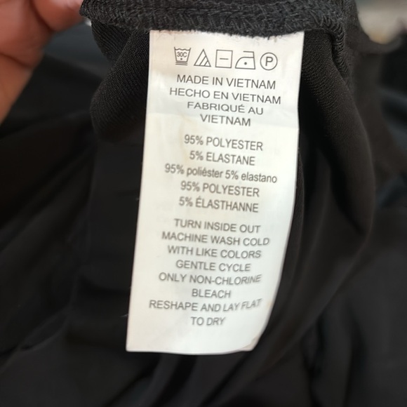 NWT Michael Kors BASICS Black Zip Front 3/4 Tab Sleeves Size 1X - Picture 5 of 5